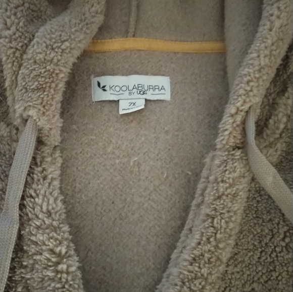 Ugg Hoodie - Picture 2 of 3